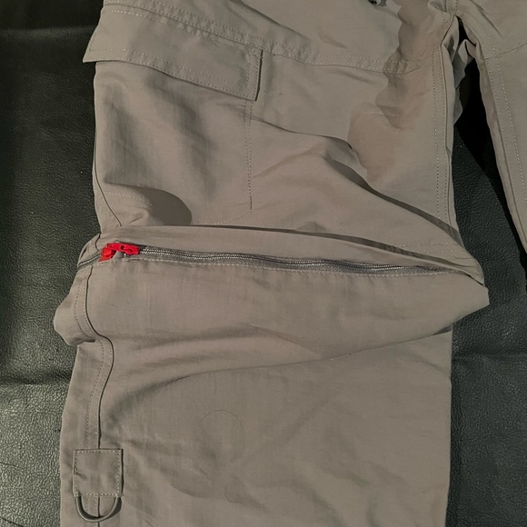 The North Face paramount 2.0 convertible pant/short women’s sz 16 NWT - Picture 3 of 9